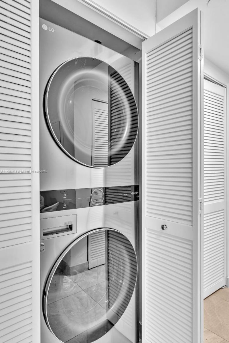 8855 E Collins Ave, Unit 2F, Surfside, FL 33154 Photo