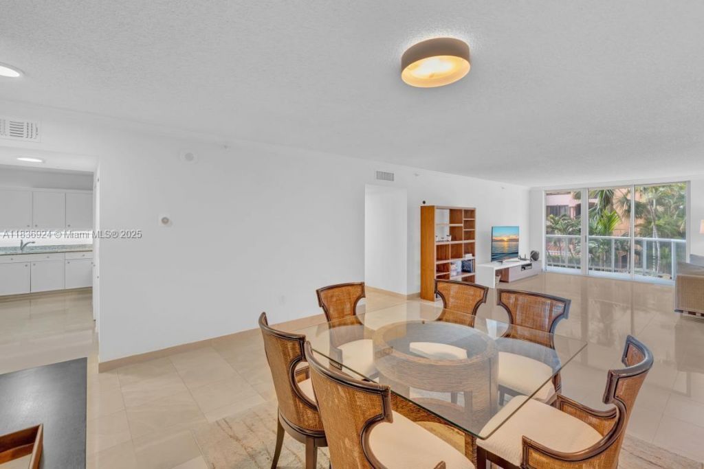 8855 E Collins Ave, Unit 2F, Surfside, FL 33154 Photo