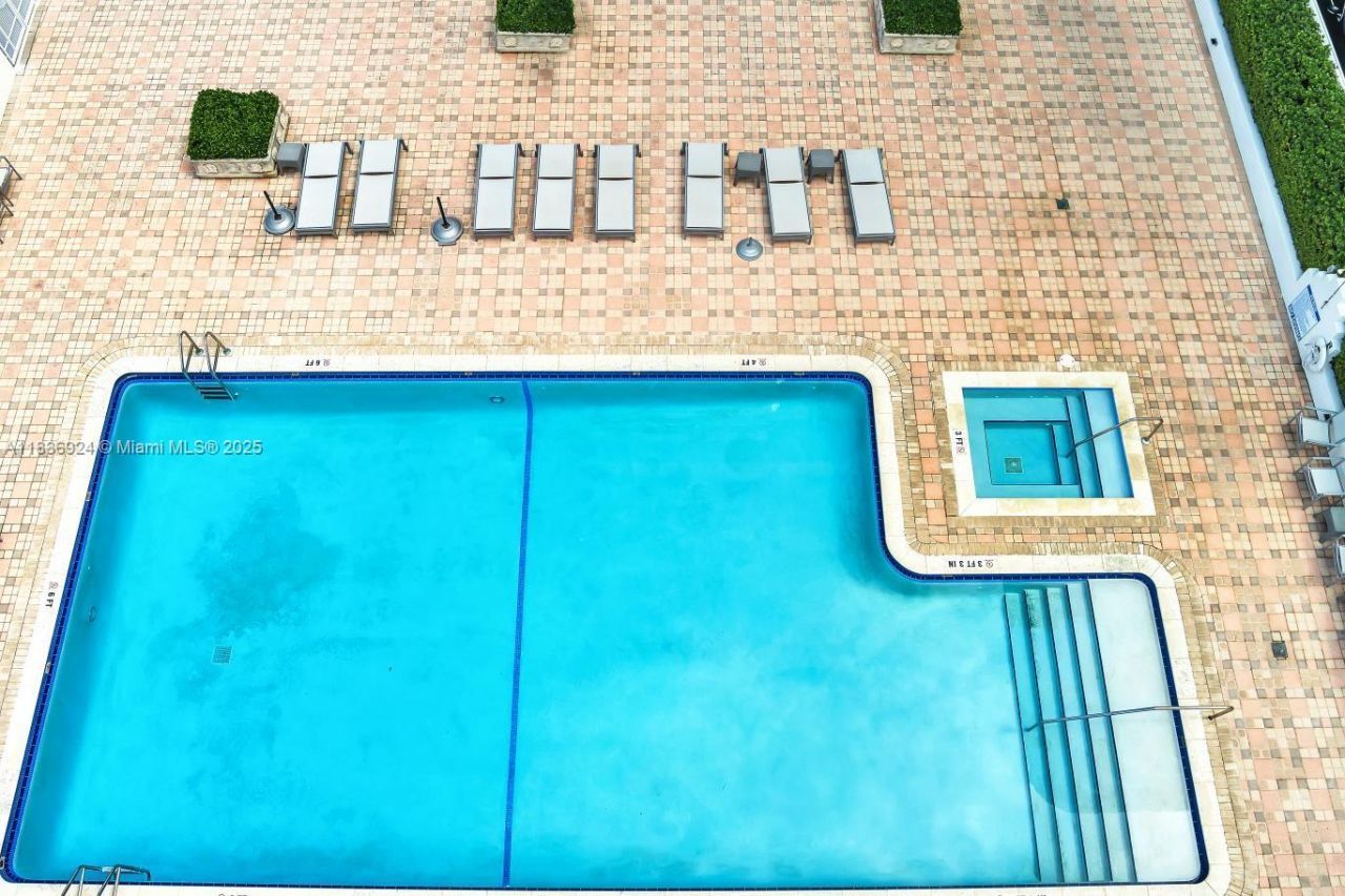 8855 E Collins Ave, Unit 2F, Surfside, FL 33154 Photo