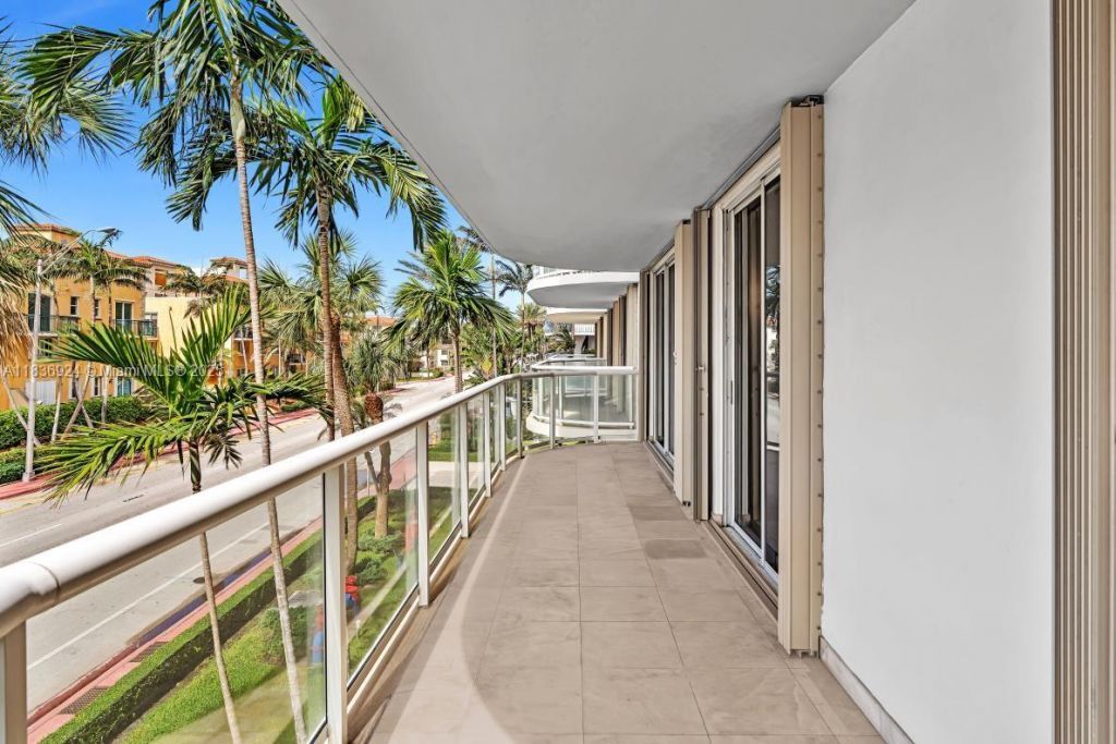 8855 E Collins Ave, Unit 2F, Surfside, FL 33154 Photo