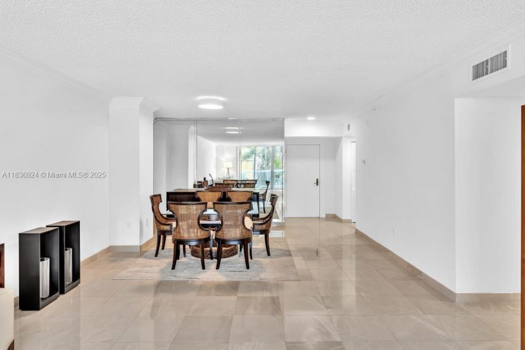 8855 E Collins Ave, Unit 2F, Surfside, FL 33154 Photo