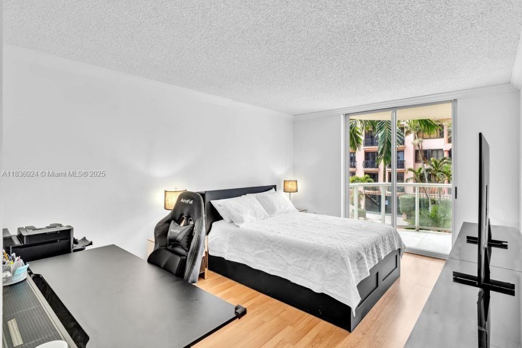 8855 E Collins Ave, Unit 2F, Surfside, FL 33154 Photo