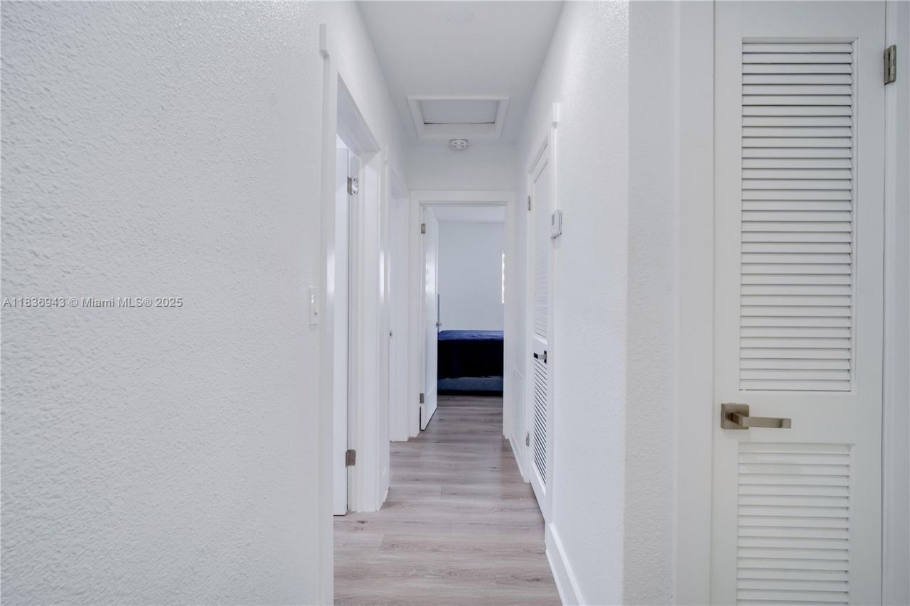 1931 SW 22nd Ave, Fort Lauderdale, FL 33312 Photo