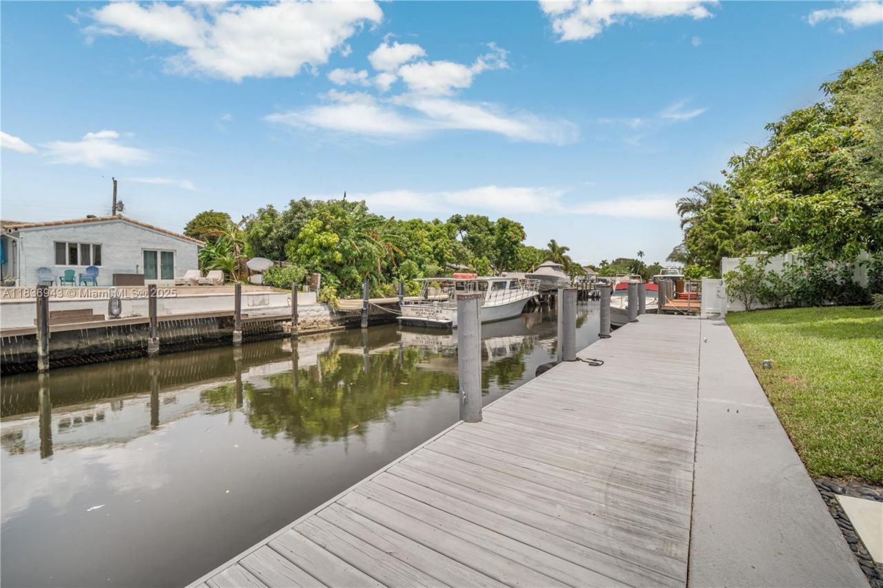 1931 SW 22nd Ave, Fort Lauderdale, FL 33312 Photo