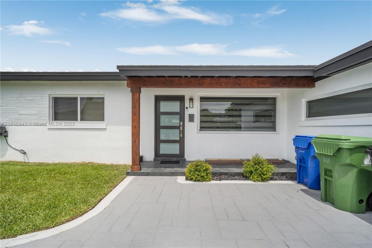 1931 SW 22nd Ave, Fort Lauderdale, FL 33312 Photo