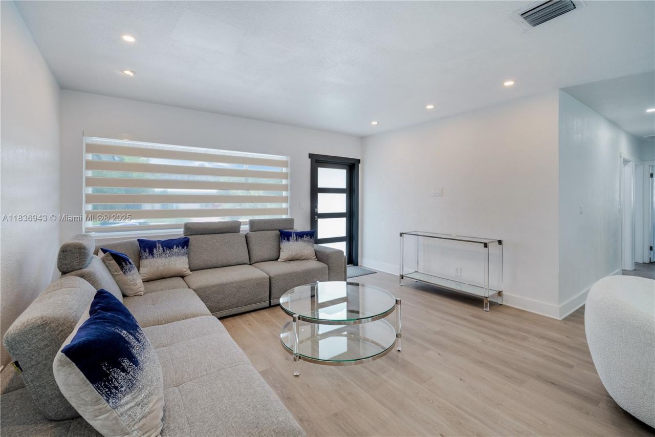 1931 SW 22nd Ave, Fort Lauderdale, FL 33312 Photo