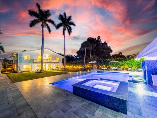 27237 Rio Vista Circle, Bonita Springs, FL 34135