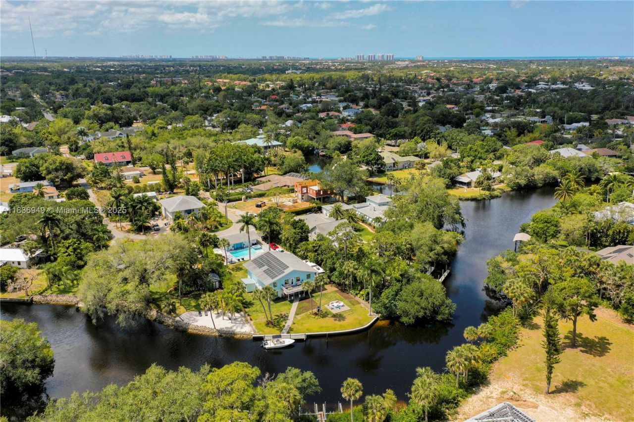 27237 Rio Vista Circle, Bonita Springs, FL 34135 Photo