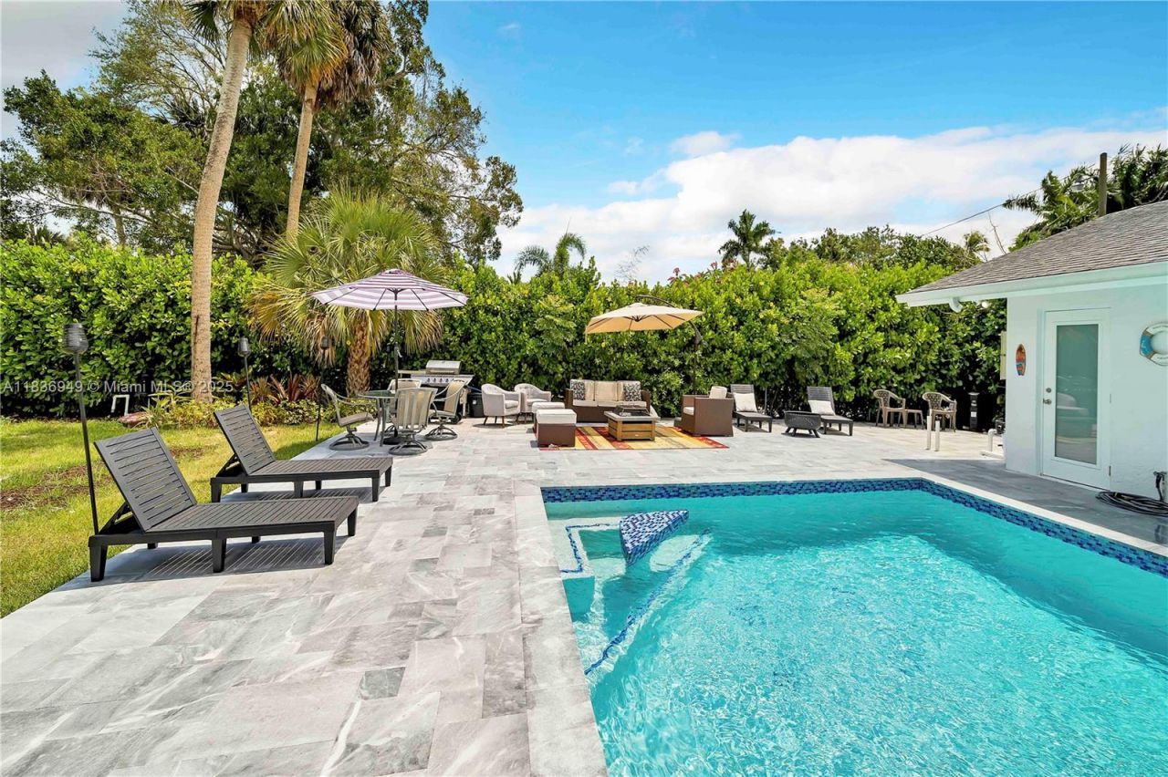 27237 Rio Vista Circle, Bonita Springs, FL 34135 Photo