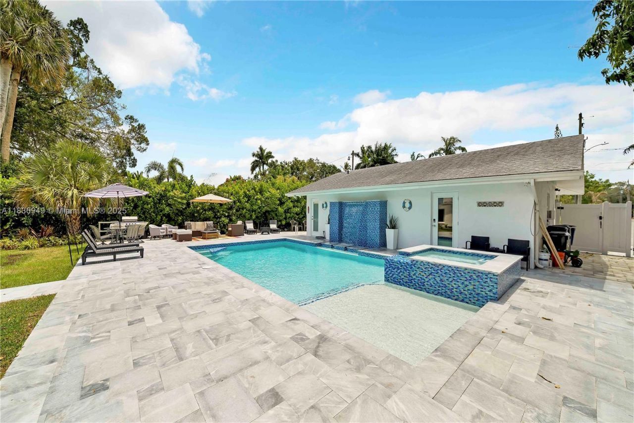 27237 Rio Vista Circle, Bonita Springs, FL 34135 Photo