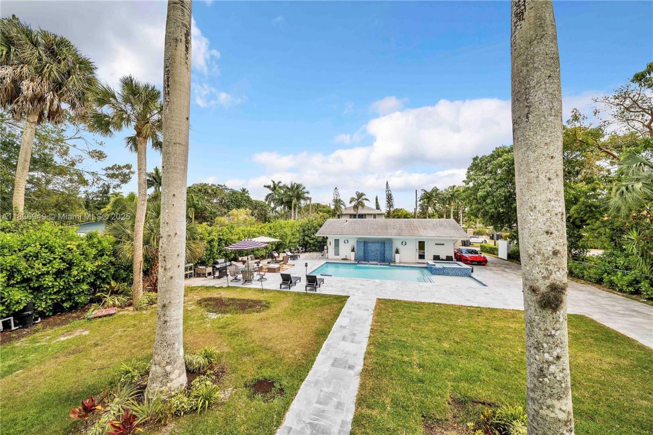 27237 Rio Vista Circle, Bonita Springs, FL 34135 Photo