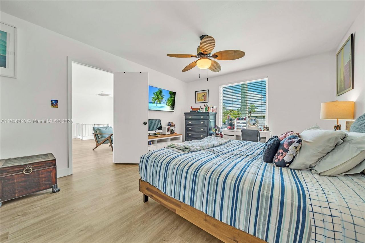 27237 Rio Vista Circle, Bonita Springs, FL 34135 Photo