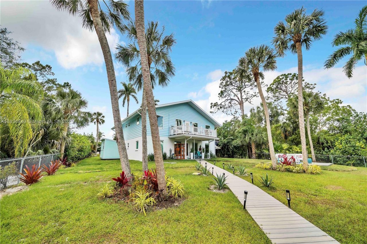 27237 Rio Vista Circle, Bonita Springs, FL 34135 Photo