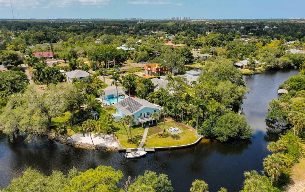 27237 Rio Vista Circle, Bonita Springs, FL 34135 Photo