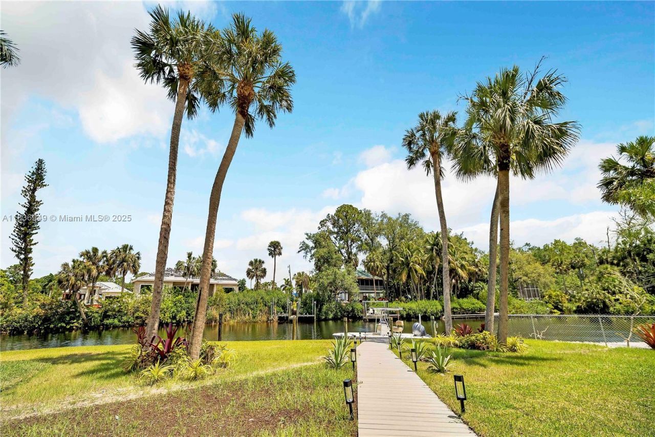 27237 Rio Vista Circle, Bonita Springs, FL 34135 Photo