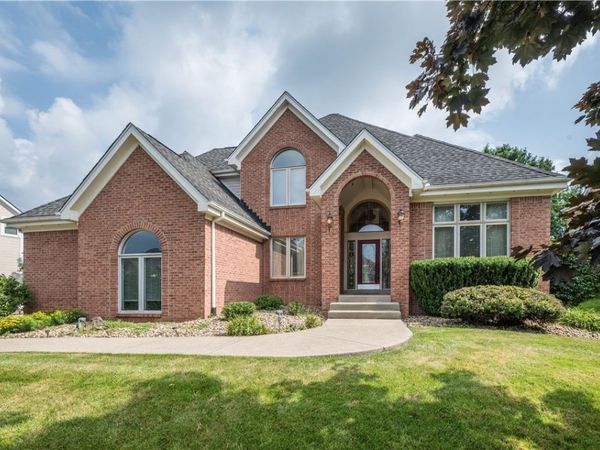 170 Pinehurst Dr, Cranberry Twp, PA 16066