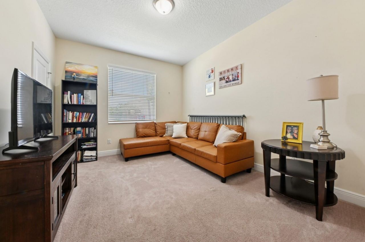 445 Lilac Court, West Palm Beach, FL 33407 Photo