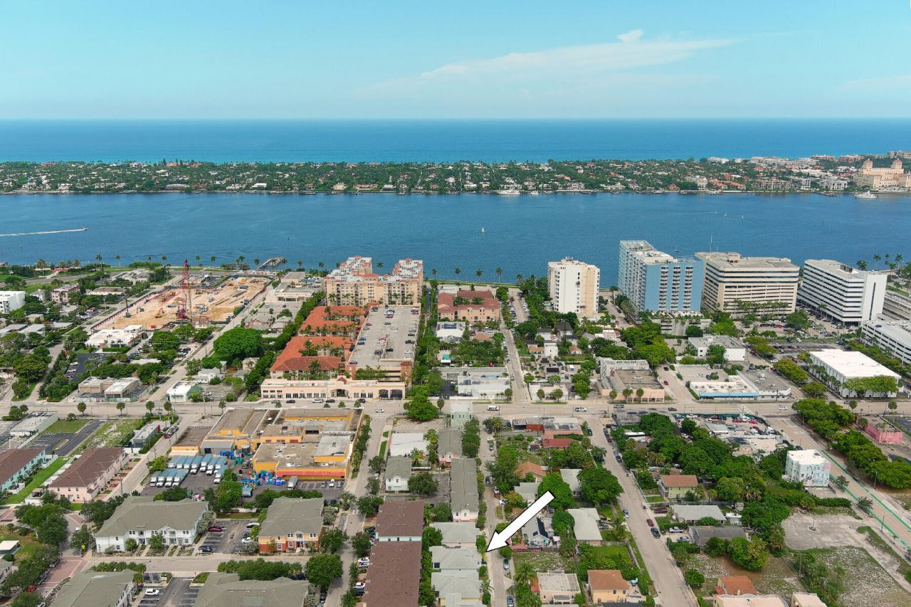 445 Lilac Court, West Palm Beach, FL 33407 Photo