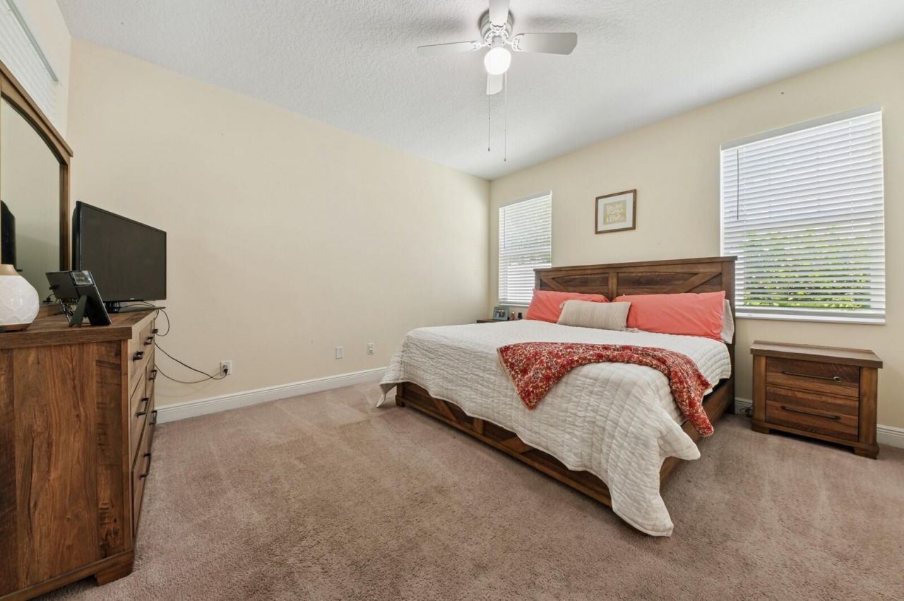 445 Lilac Court, West Palm Beach, FL 33407 Photo