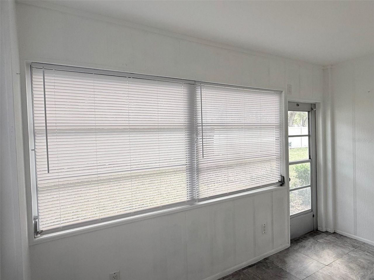 390 301 Boulevard W, Unit 8D, Bradenton, FL 34205 Photo