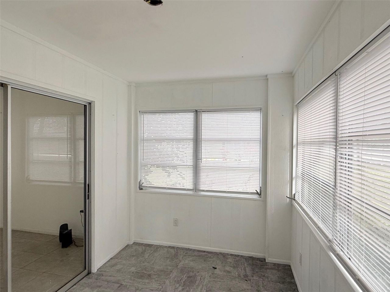 390 301 Boulevard W, Unit 8D, Bradenton, FL 34205 Photo