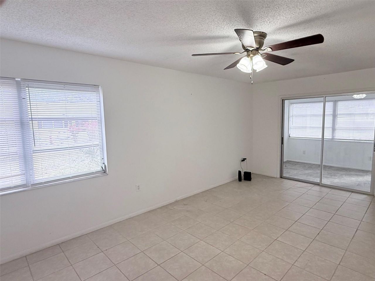 390 301 Boulevard W, Unit 8D, Bradenton, FL 34205 Photo