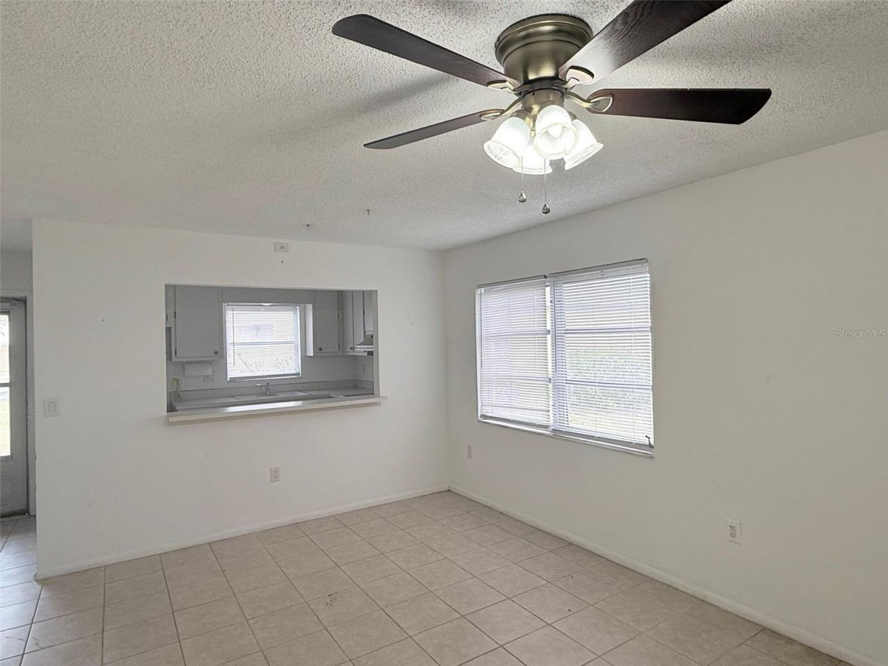 390 301 Boulevard W, Unit 8D, Bradenton, FL 34205 Photo
