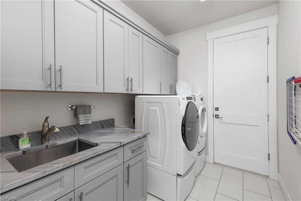 5227 Tamiami Ct, Cape Coral, FL 33904 Photo