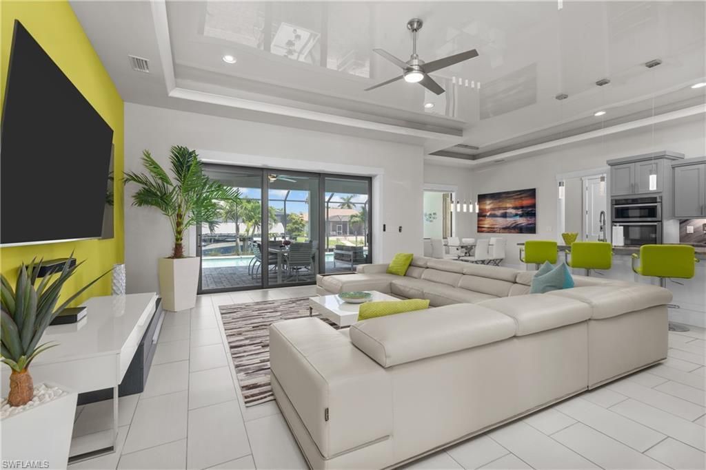 5227 Tamiami Ct, Cape Coral, FL 33904 Photo