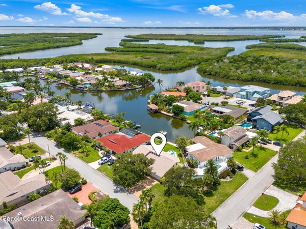 33 Yawl Drive, Cocoa Beach, FL 32931