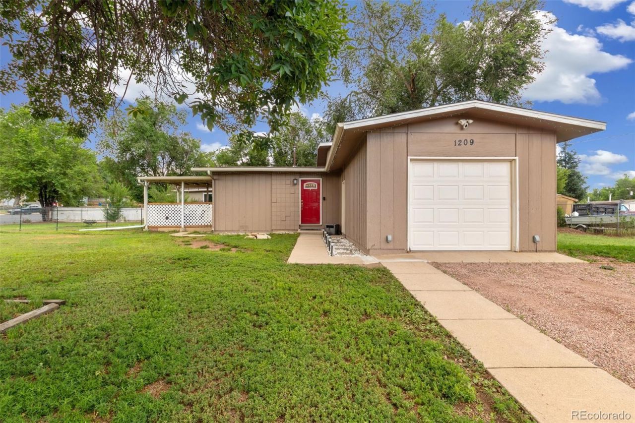 1209 Maxwell Street, Colorado Springs, CO 80906 Main Photo