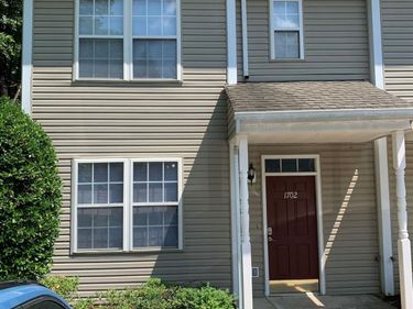 1702 WEBLAND PRK, Charlottesville, VA 22901