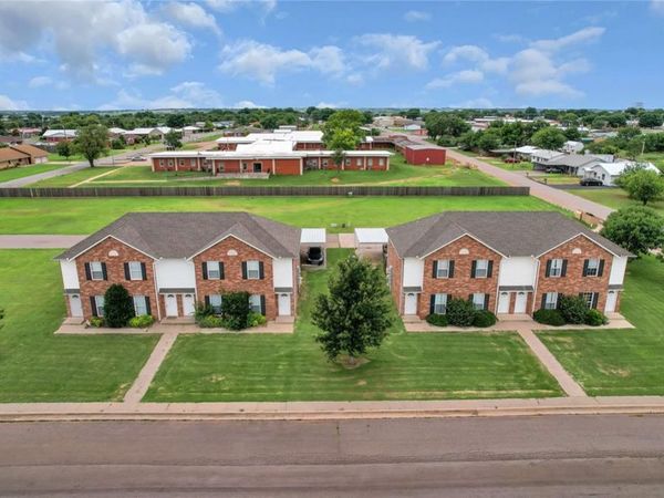 1501 N Wade Street, Sayre, OK 73662