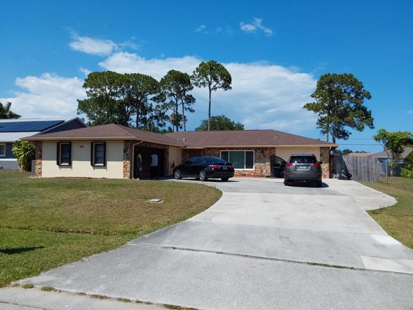 1179 SE Proctor Lane, Port Saint Lucie, FL 34953
