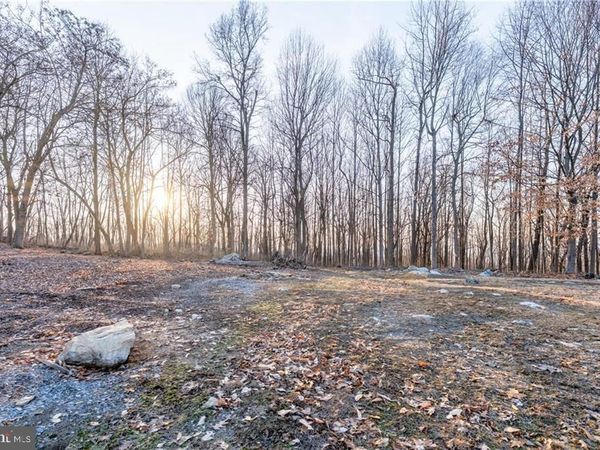 4835 SHIMERVILLE ROAD, EMMAUS, PA 18049