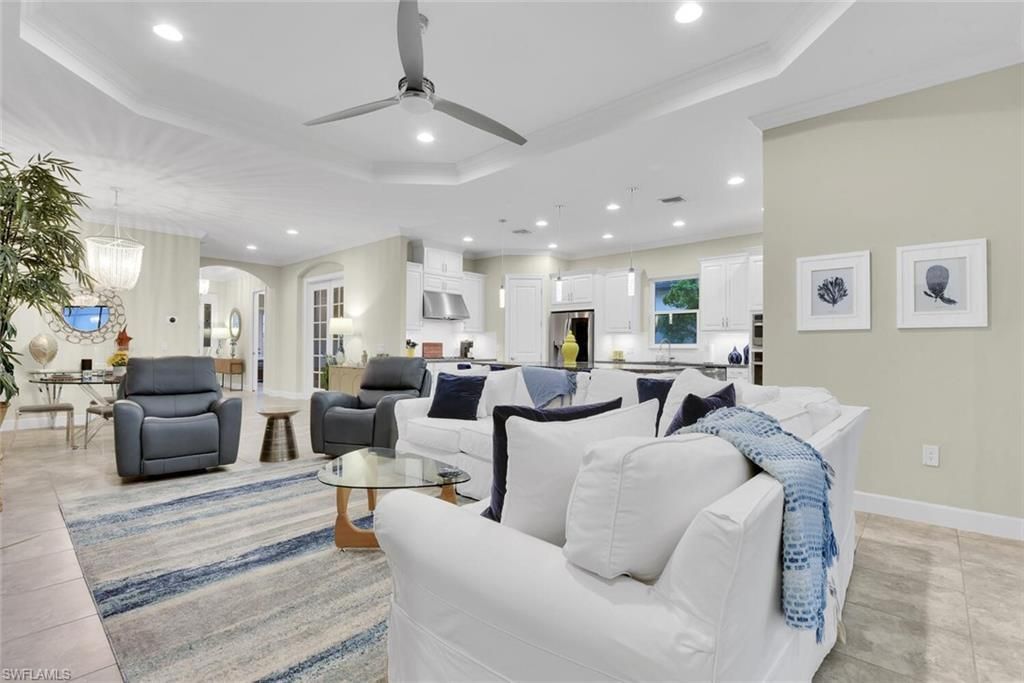 9630 Campanile Cir, Naples, FL 34114 Photo