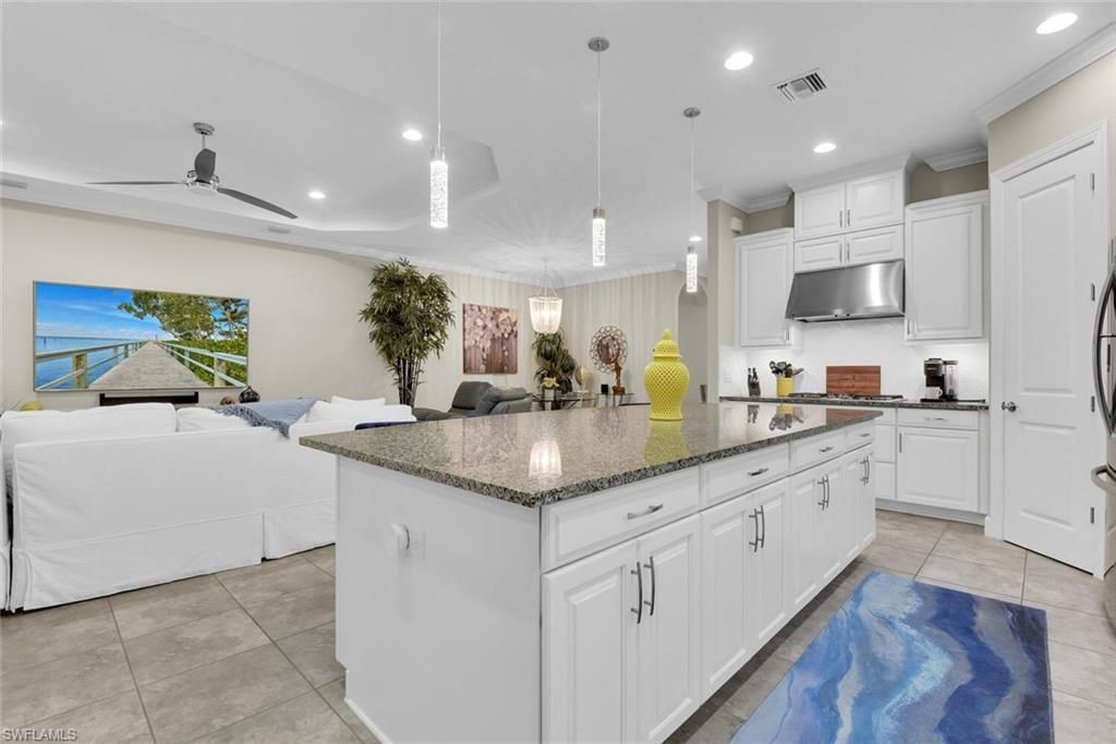 9630 Campanile Cir, Naples, FL 34114 Photo