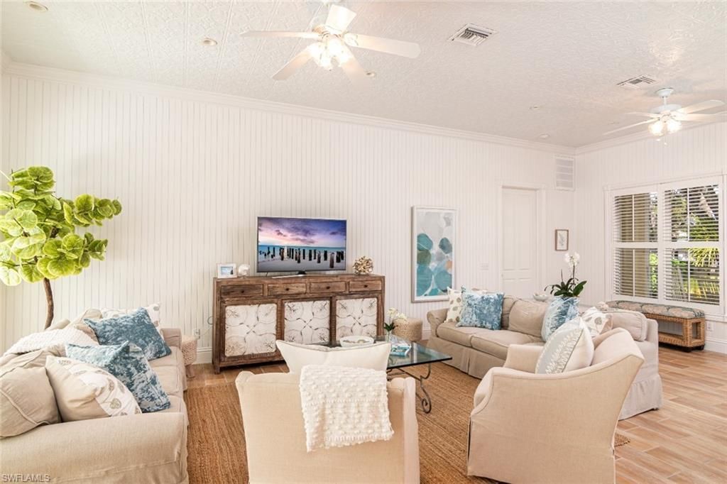 362 2nd Ave N, Naples, FL 34102 Photo