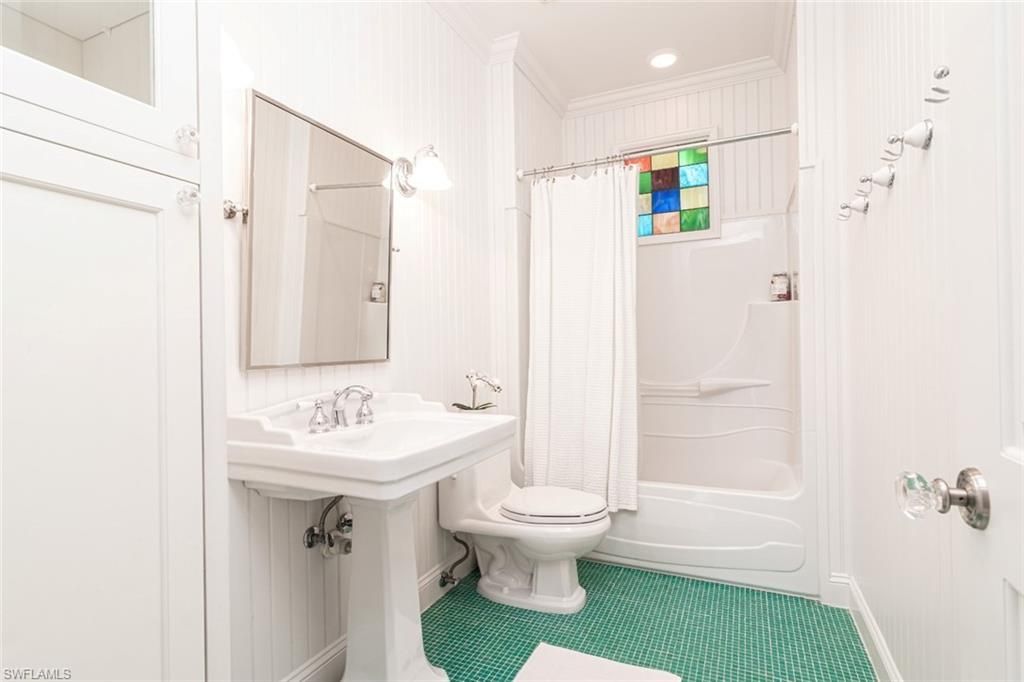 362 2nd Ave N, Naples, FL 34102 Photo