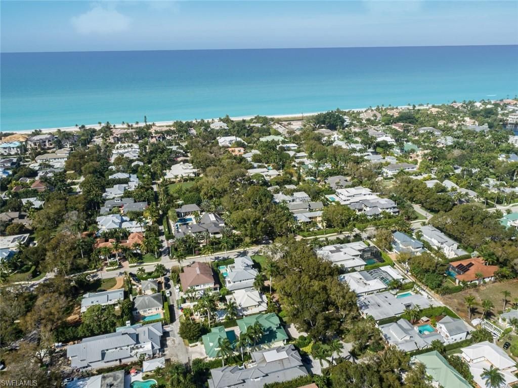 362 2nd Ave N, Naples, FL 34102 Photo