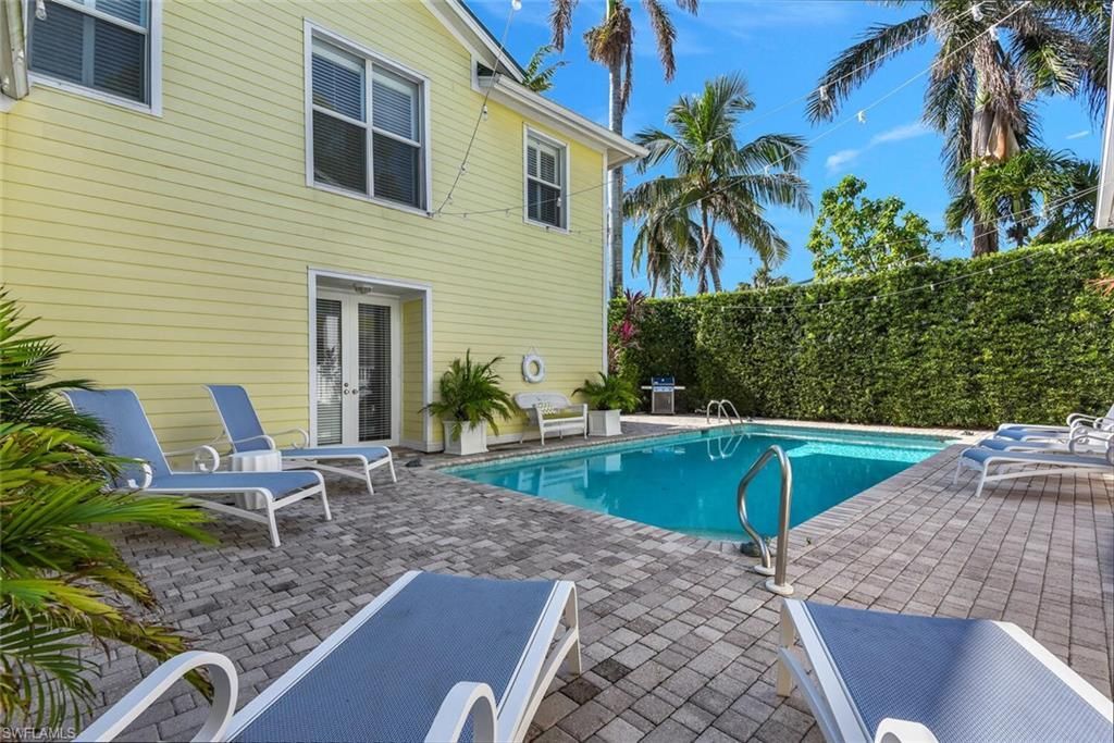 362 2nd Ave N, Naples, FL 34102 Photo