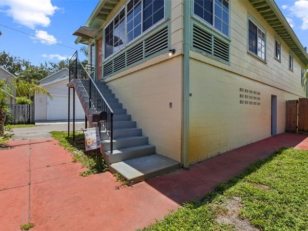 460 15TH AVENUE N, ST PETERSBURG, FL 33704