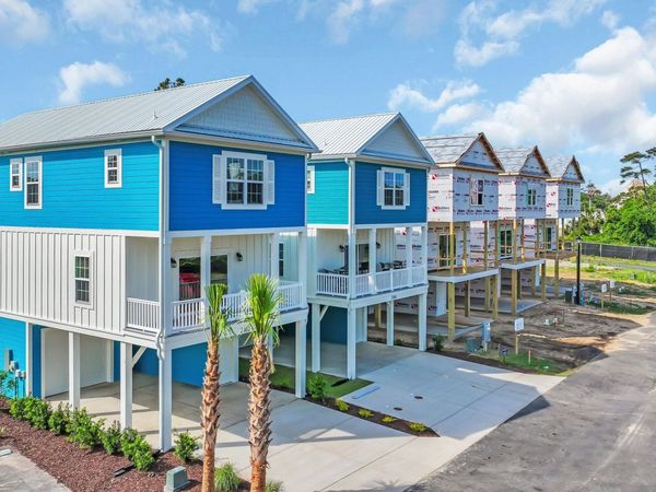 2301 Seaseeker Ln., Myrtle Beach, SC 29577