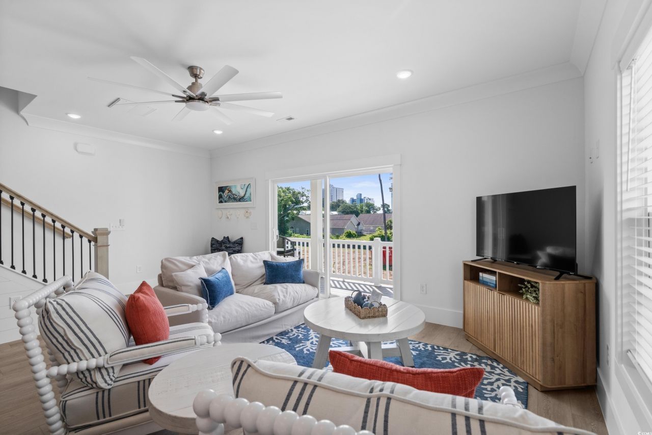 2301 Seaseeker Ln. Photo 16