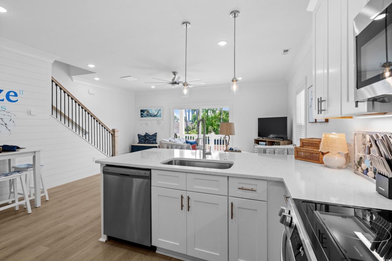 2301 Seaseeker Ln. Photo 25