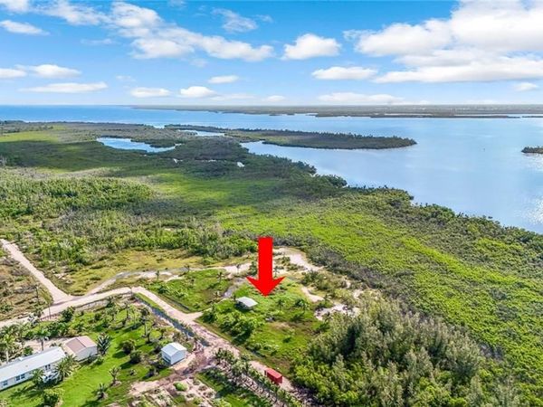 5300 Game Bird LN, BOKEELIA, FL 33922