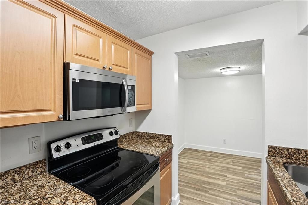 201-5 Santa Clara Dr, Unit 201, Naples, FL 34104 Photo