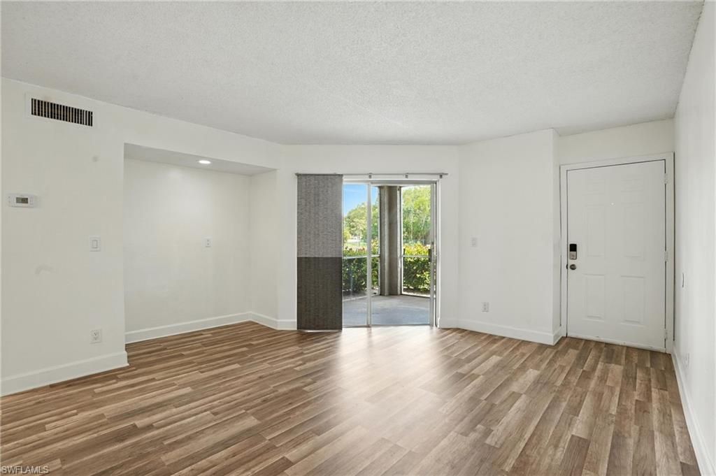 201-5 Santa Clara Dr, Unit 201, Naples, FL 34104 Photo