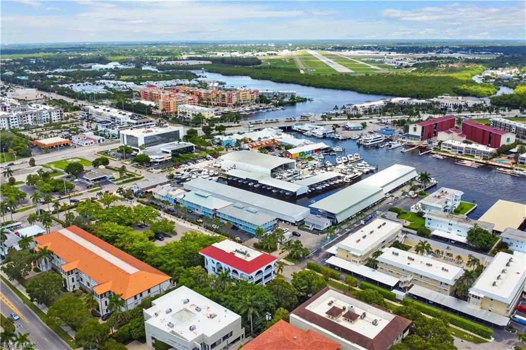 900 8th Ave S, Unit 105, Naples, FL 34102 Photo