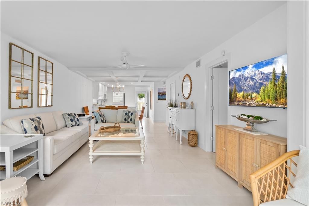 900 8th Ave S, Unit 105, Naples, FL 34102 Photo